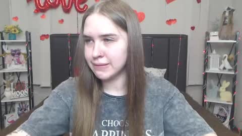 LauraHlot online show from May 15, 6:32 pm