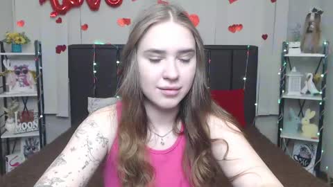 LauraHlot online show from May 26, 6:46 am