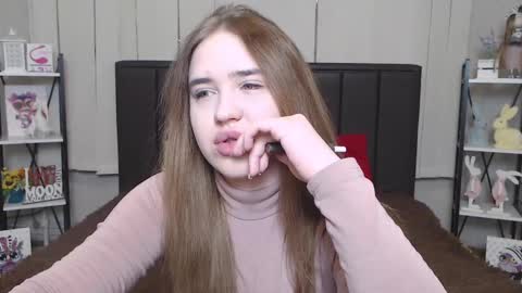 LauraHlot online show from December 17, 7:26 pm