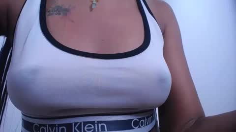 lauramossart online show from October 13, 7:33 am