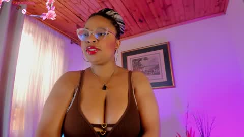 Laurita Aries  online show from March 29, 1:32 pm