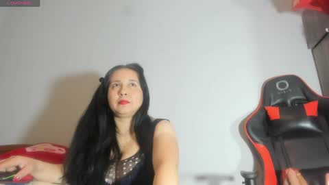 laureen777 online show from April 2, 3:37 am