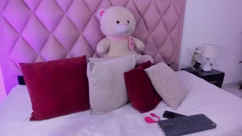 lauren_cruz1 online show from October 5, 2:55 pm