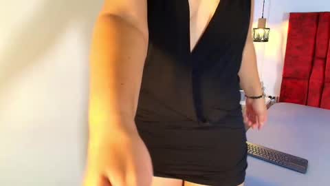 lauren_rouses online show from March 6, 4:18 am