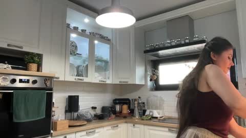 Lauren Brite online show from October 18, 1:58 pm