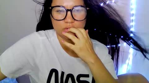 onlyfan laureng7 - 7 laureng2 online show from November 7, 3:28 pm