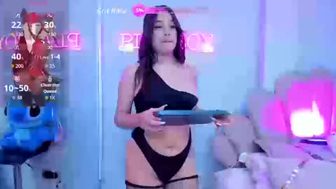 Lauren Hu online show from September 10, 5:18 am