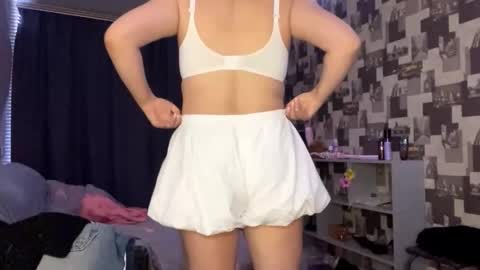 Hannah online show from October 25, 5:42 pm