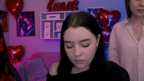 Laure online show from February 14, 1:24 pm