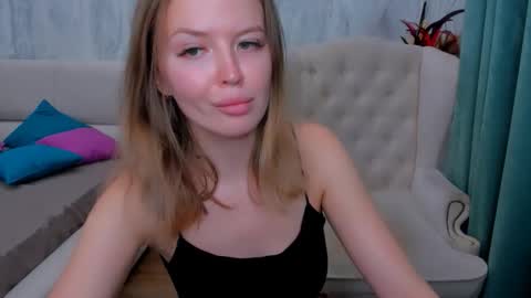 Snapshot of laurennhill chatting on September 25, 12:21 am laurennhill online show from September 25, 12:21 am