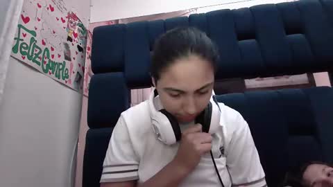 Snapshot of laurent0502 chatting on December 12, 1:53 am Laurent online show from December 12, 1:53 am