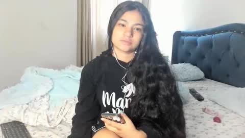 daniela angel     online show from May 16, 12:59 pm