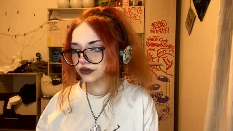 Eva online show from May 26, 11:48 pm