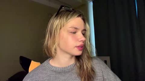 Bella online show from May 11, 8:38 am