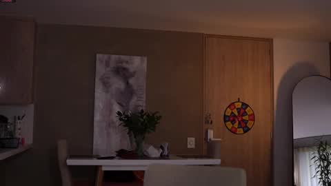 Snapshot of laurita_4 chatting on October 5, 8:47 pm laurita_4 online show from October 5, 8:47 pm