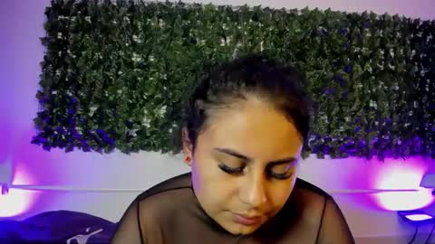  LaurynJeffers  online show from April 20, 12:13 am