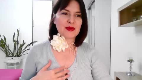 Diana  online show from March 6, 6:25 pm