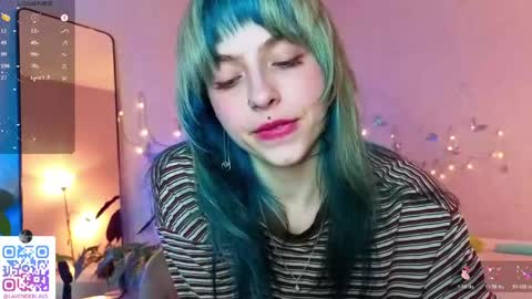 Melissa online show from April 30, 6:57 pm