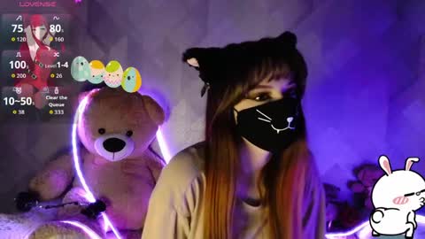 lavessa online show from April 4, 4:06 pm