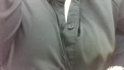 layannalea online show from April 7, 9:17 pm