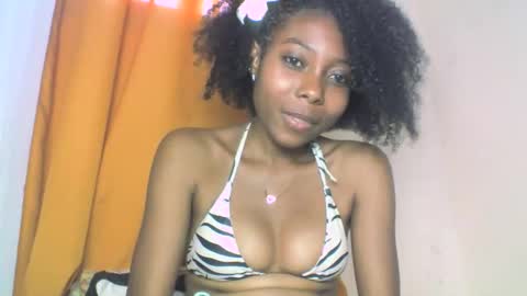 layannek online show from October 4, 10:32 am