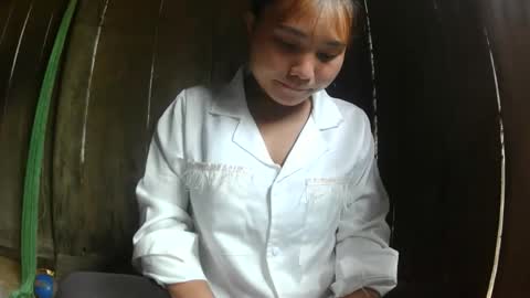 layla_999 online show from May 30, 4:32 am