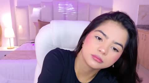 Layla Breezee online show from May 15, 9:45 am