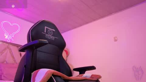 laylafoxy_tay online show from October 21, 3:21 am