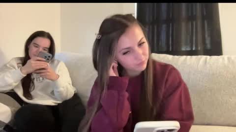 laylahlaylah1 online show from November 19, 6:30 pm