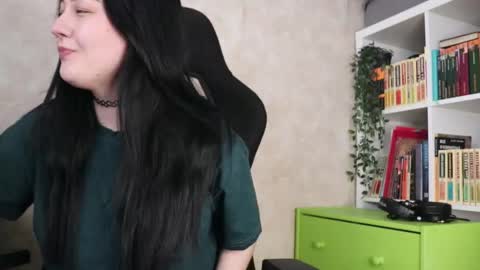 Lisa online show from March 2, 4:45 am