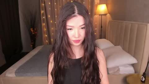 lea_apple online show from May 15, 11:18 pm