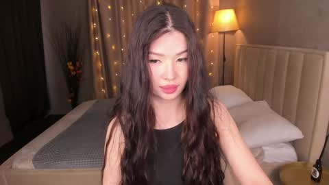 lea_apple online show from May 15, 11:29 pm