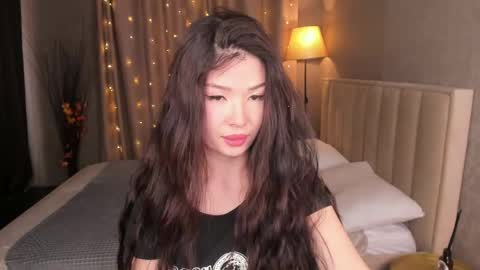 lea_apple online show from May 15, 10:45 pm