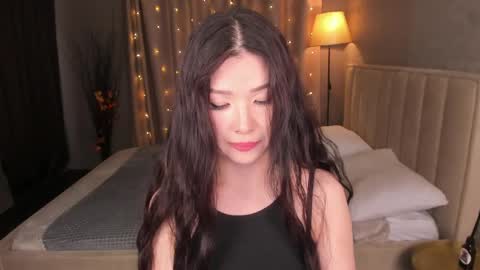 lea_apple online show from May 15, 11:51 pm