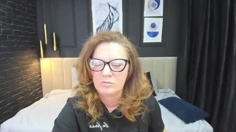 Lea online show from March 14, 5:19 am