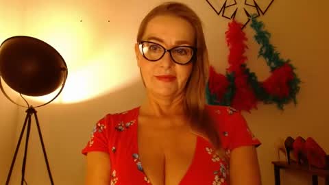 LEA online show from May 25, 2:05 pm