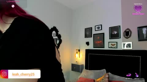 Leah online show from May 8, 10:55 pm