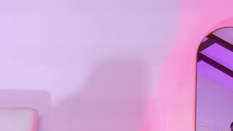 LEAH ANGEL online show from April 25, 1:41 pm