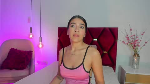 Leah Carter online show from December 12, 5:48 pm