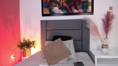 Leah Carter online show from October 4, 6:34 pm