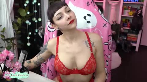 Leah online show from October 30, 8:32 pm