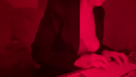 Snapshot of leahsweetvibe chatting on October 28, 9:08 pm Sweet Fire online show from October 28, 9:08 pm