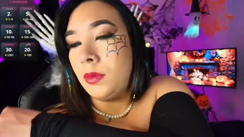 leah online show from October 26, 7:04 am