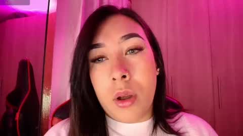 leah online show from November 22, 10:51 am