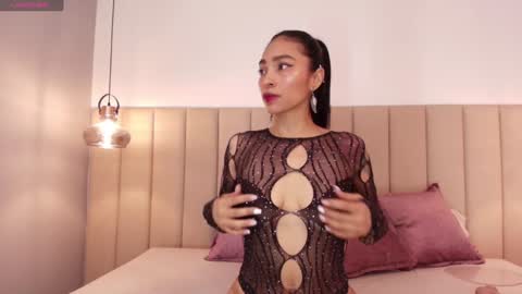 Snapshot of leamonroe__ chatting on January 28, 10:45 am Hey Im Lea online show from January 28, 10:45 am