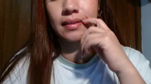 leanaalhub online show from May 21, 11:03 pm