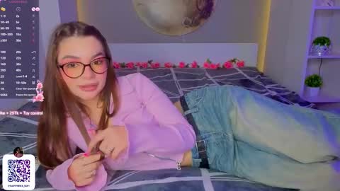 Sophie online show from March 4, 7:20 pm