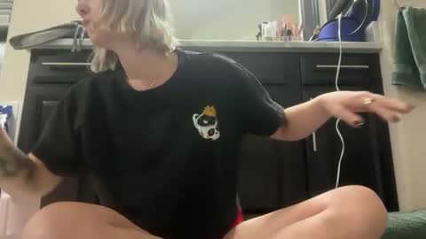 leanneluxecouple online show from November 17, 11:33 am