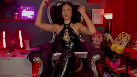 Lea online show from May 10, 9:28 pm
