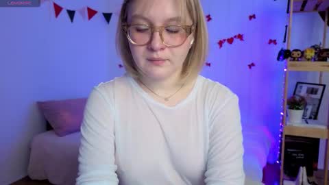 Ellie online show from March 16, 6:06 am